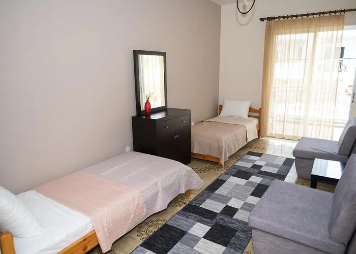 Kleio アパート ネア・ムダニア